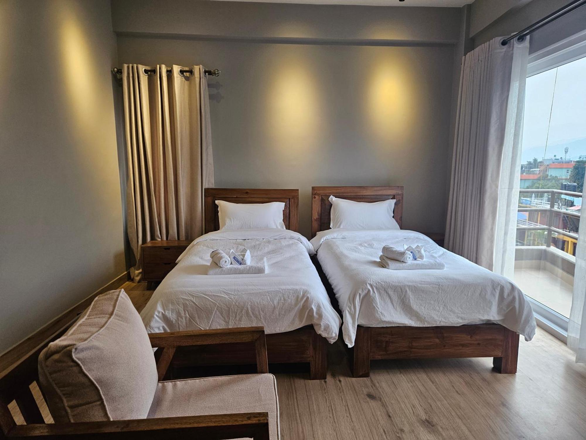 Hotel Blossom بوكْرا المظهر الخارجي الصورة
