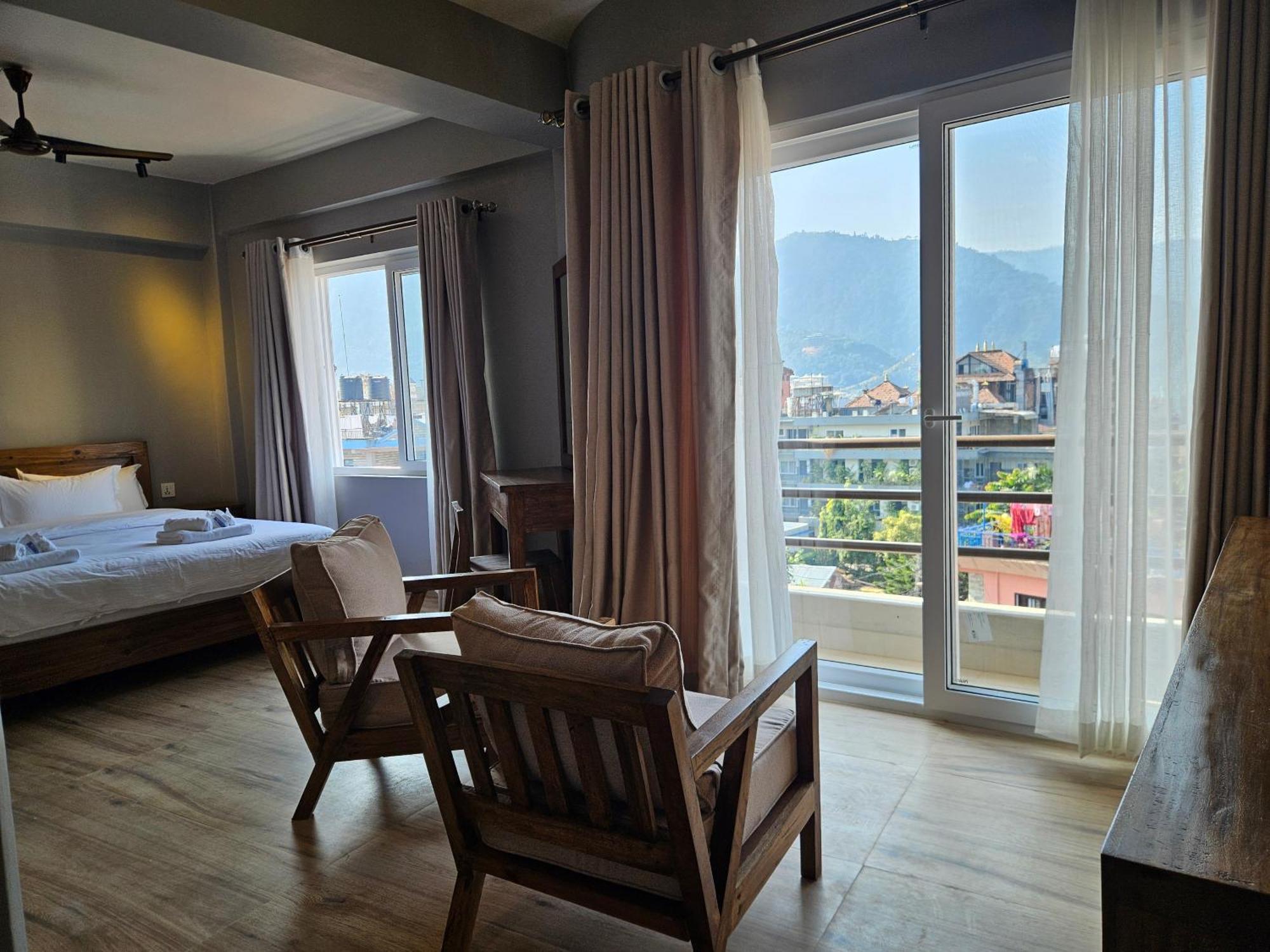 Hotel Blossom بوكْرا المظهر الخارجي الصورة