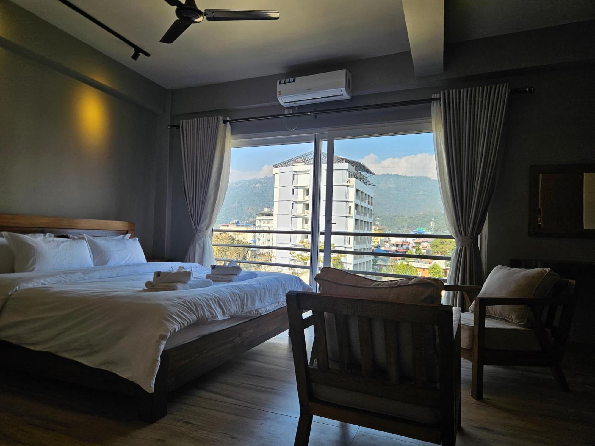 Hotel Blossom بوكْرا المظهر الخارجي الصورة