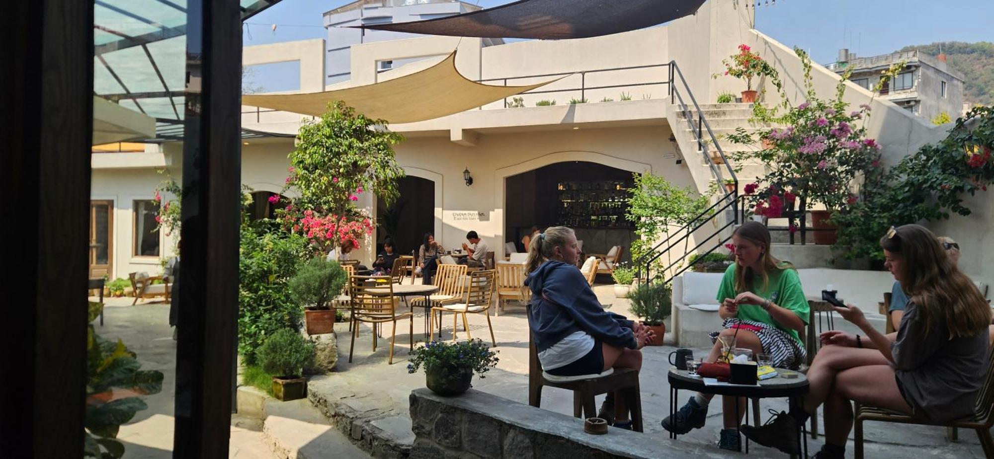 Hotel Blossom بوكْرا المظهر الخارجي الصورة